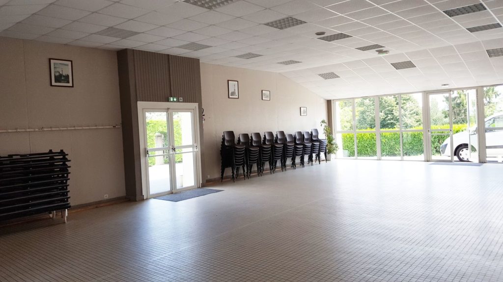 Petite salle côté entrées